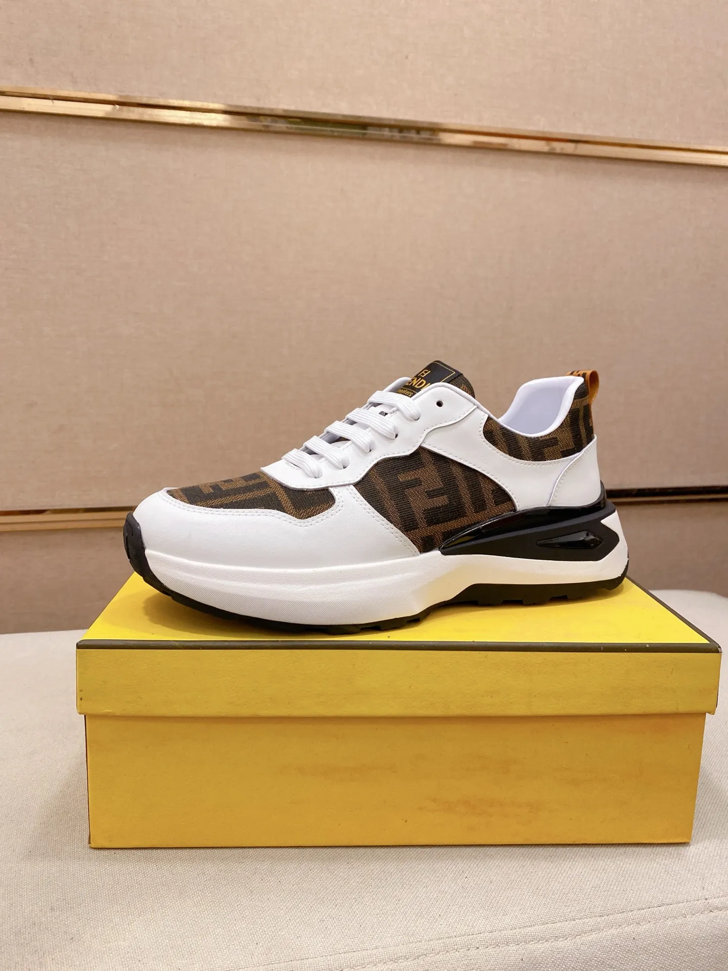 Men's shoes 💰 442💰 (FENDI) New style 👊🏻 upper 🇮🇹 imported cowhide fabric 🇩🇪 lining imported sheepskin lining. The original outsole is molded to reflect the identity of every man, and the upper foot is stable and elegant🚶🏻🚶🏻High-end customized original version📯No matter the wind or rain, the shoe last remains unchanged and can withstand the verification of time🔍️,🔵 Size: 38-44